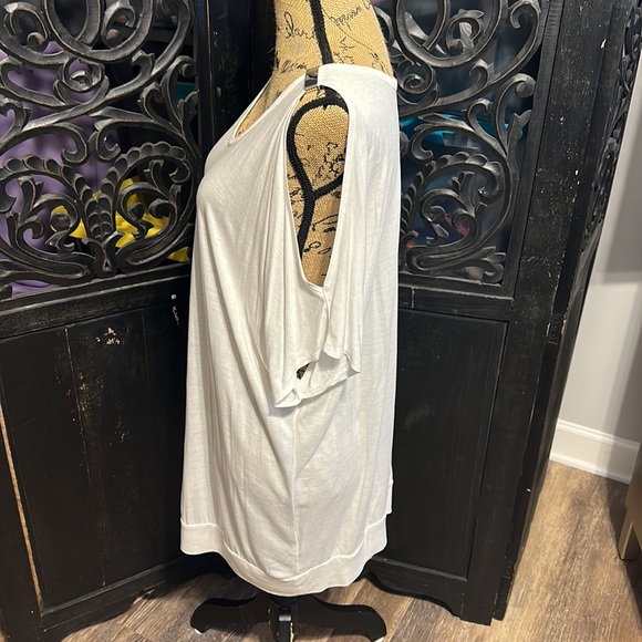 New York & Company / NY&C White Cold-Shoulder short Sleeve Pull On Shirt / Top. - Picture 7 of 12